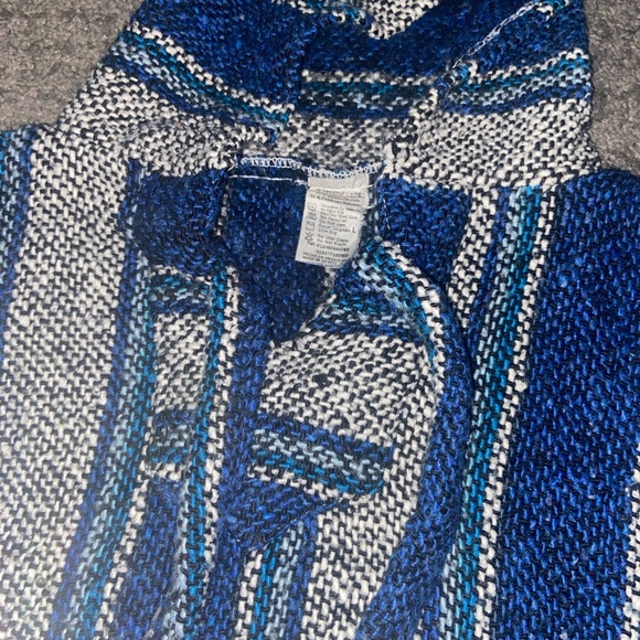 Men’s Pancho - Picture 2 of 2